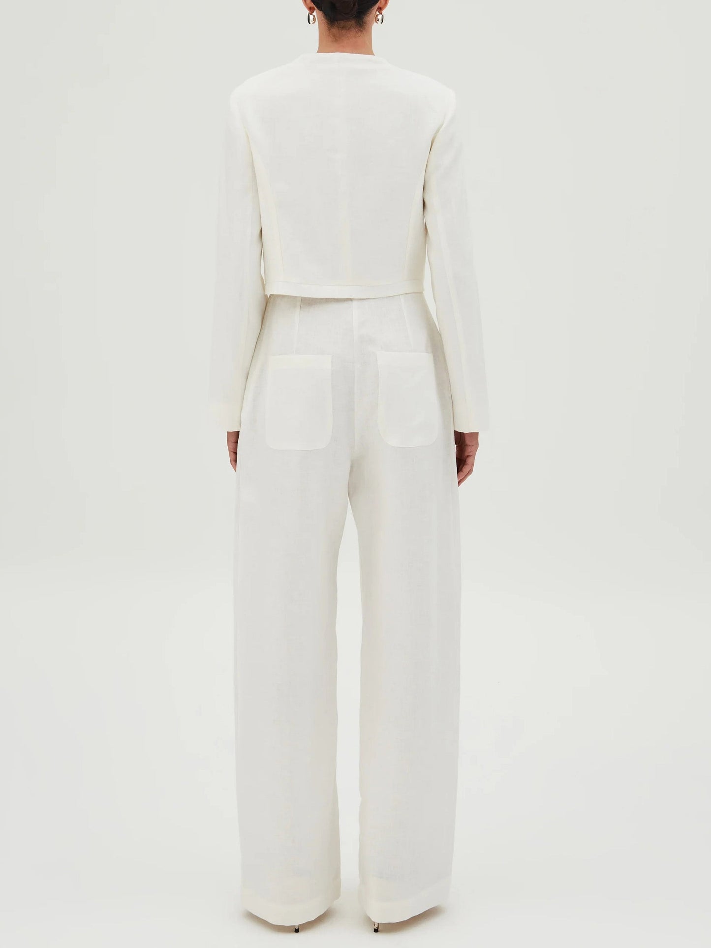 Elegant High-Waisted Wide-Leg Trousers With Patch Pockets