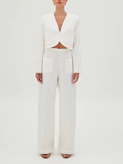 Elegant High-Waisted Wide-Leg Trousers With Patch Pockets