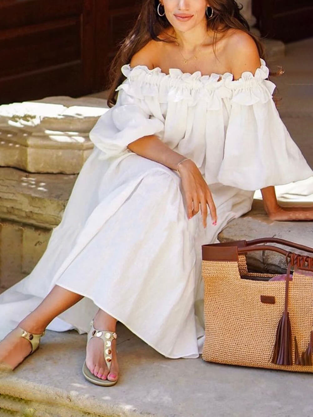 Off-shoulder midi-jurk met ruches, pofmouwen en zakken