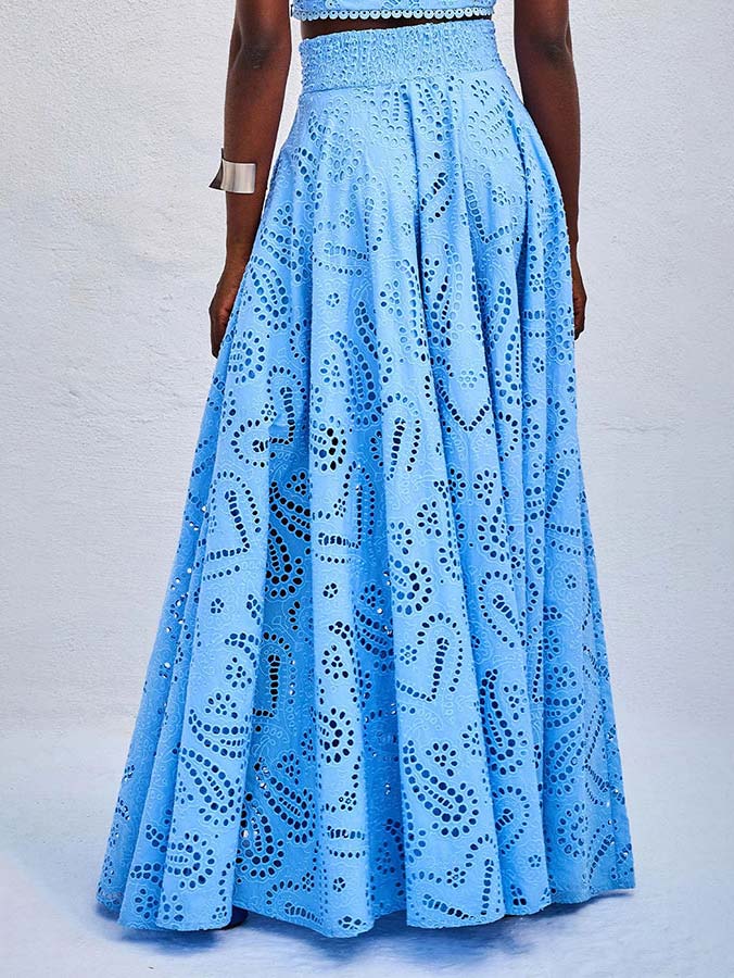 Prachtige lange A-lijn rok met geborduurd hol kant
