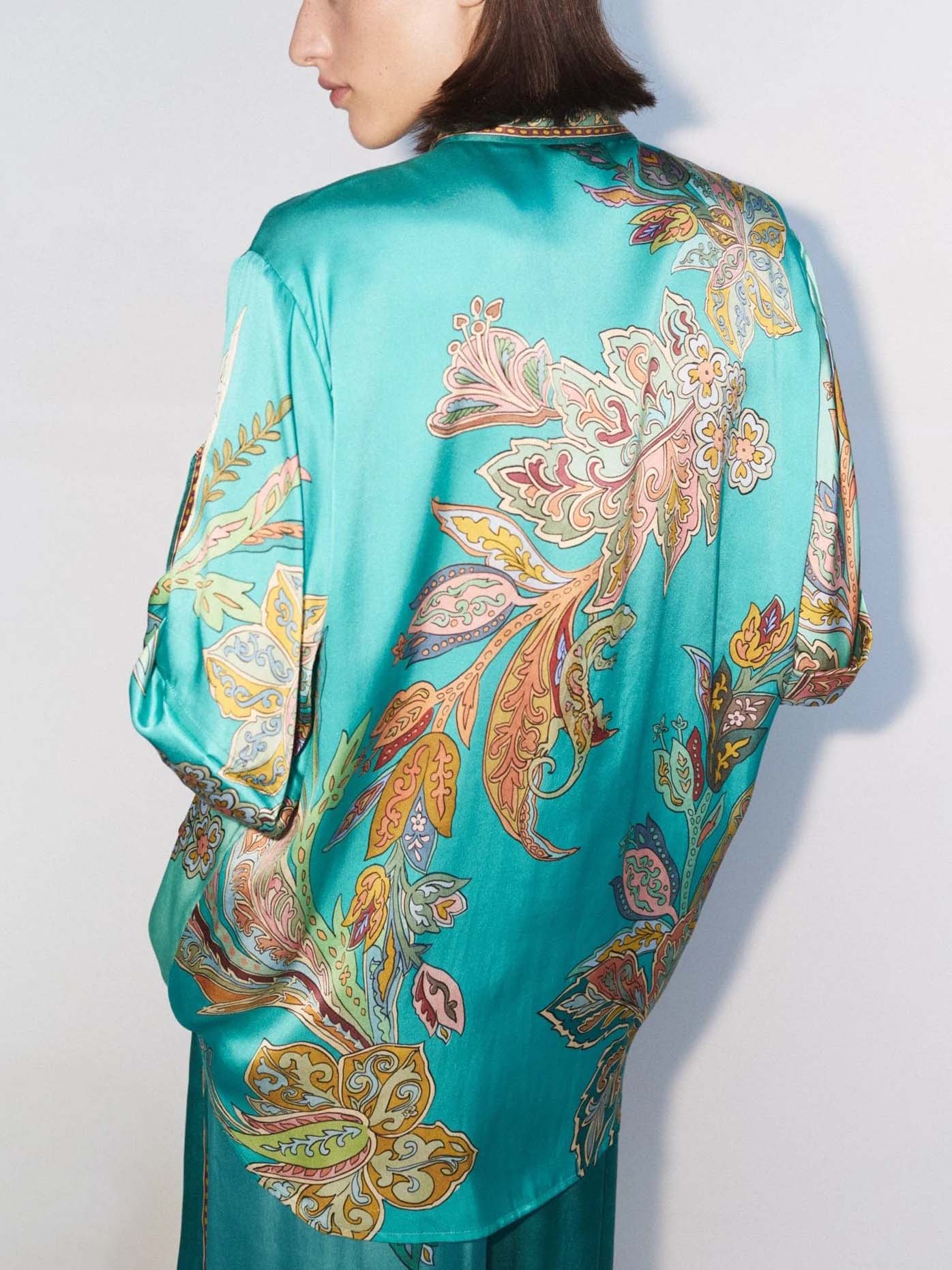 Unieke, prachtige losse top met satijnen plantenbloemenprint