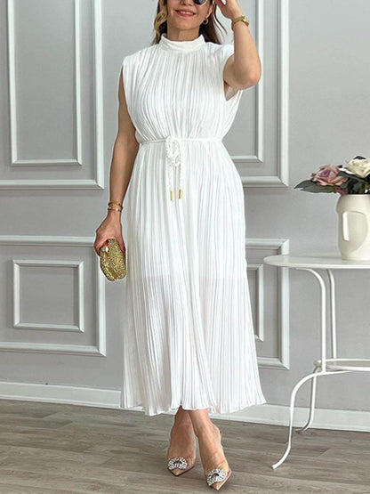 Elegante midi-jurk met geplooide halfhoge kraag en stropdas