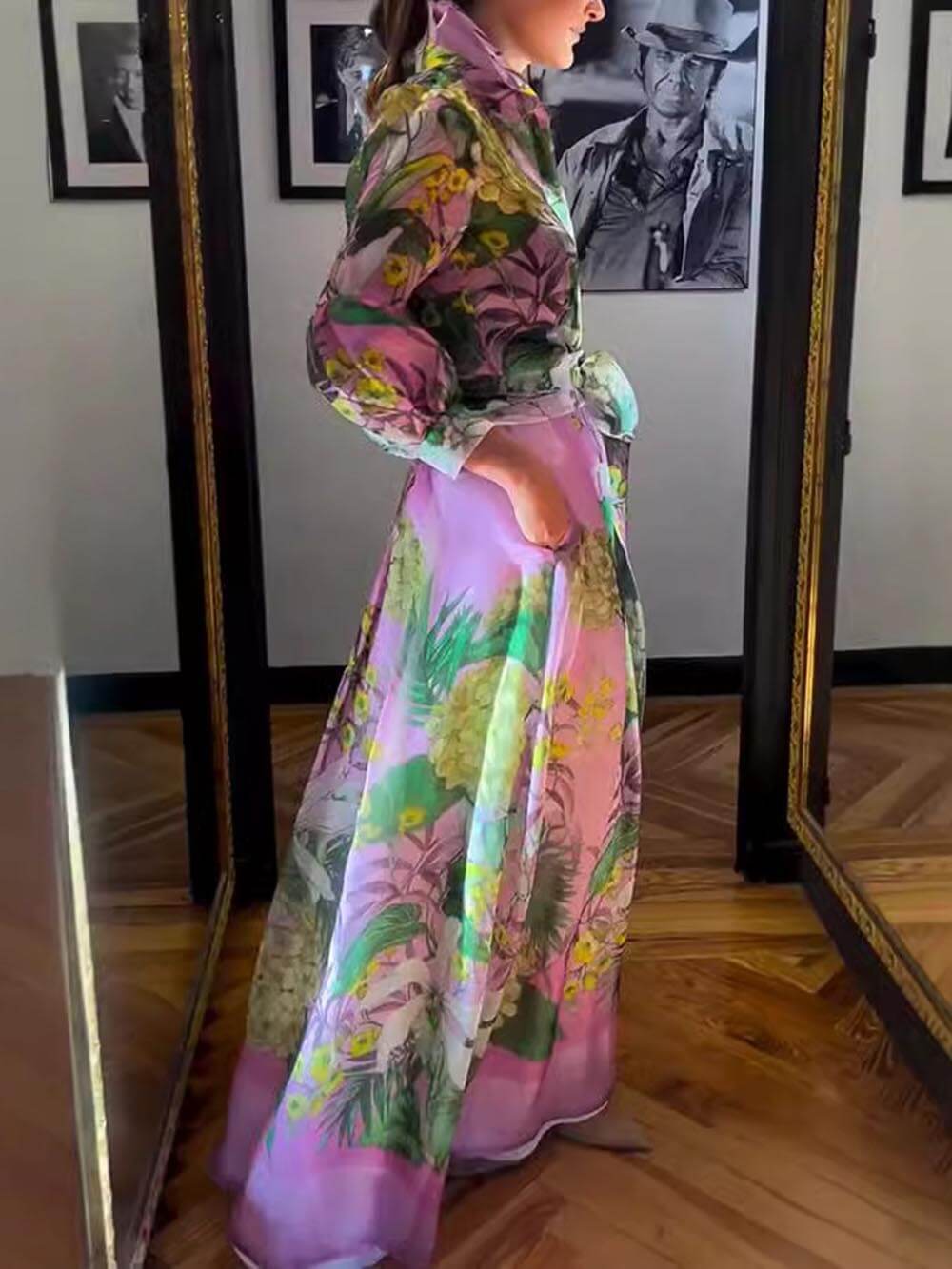 Elegant en volwassen overhemd met lange mouwen en bloemenprint
